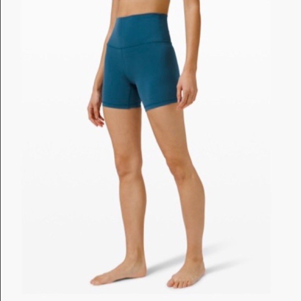 Lululemon - Align HR short 6”